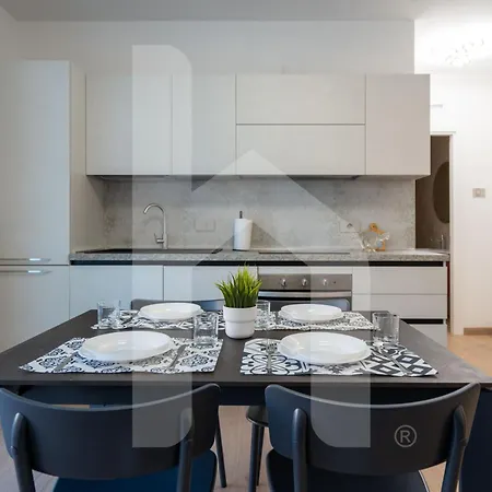 Homiday - Residenza Pinetina