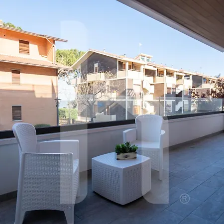 Apartamento Homiday - Residenza Pinetina