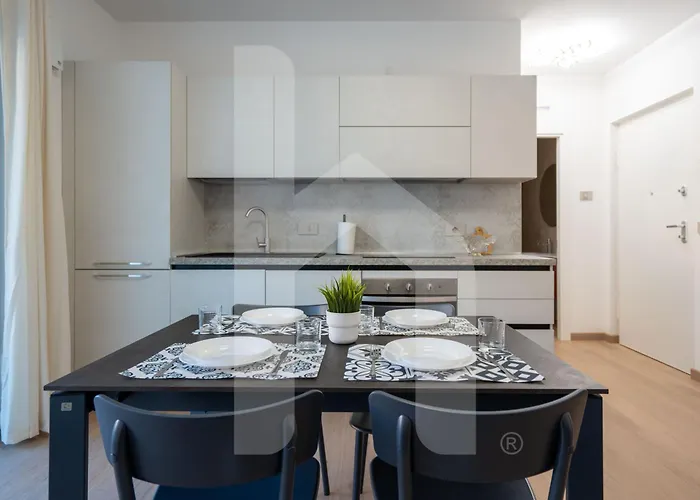 Homiday - Residenza Pinetina