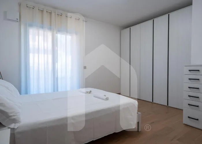 Homiday - Residenza Pinetina * Pineto